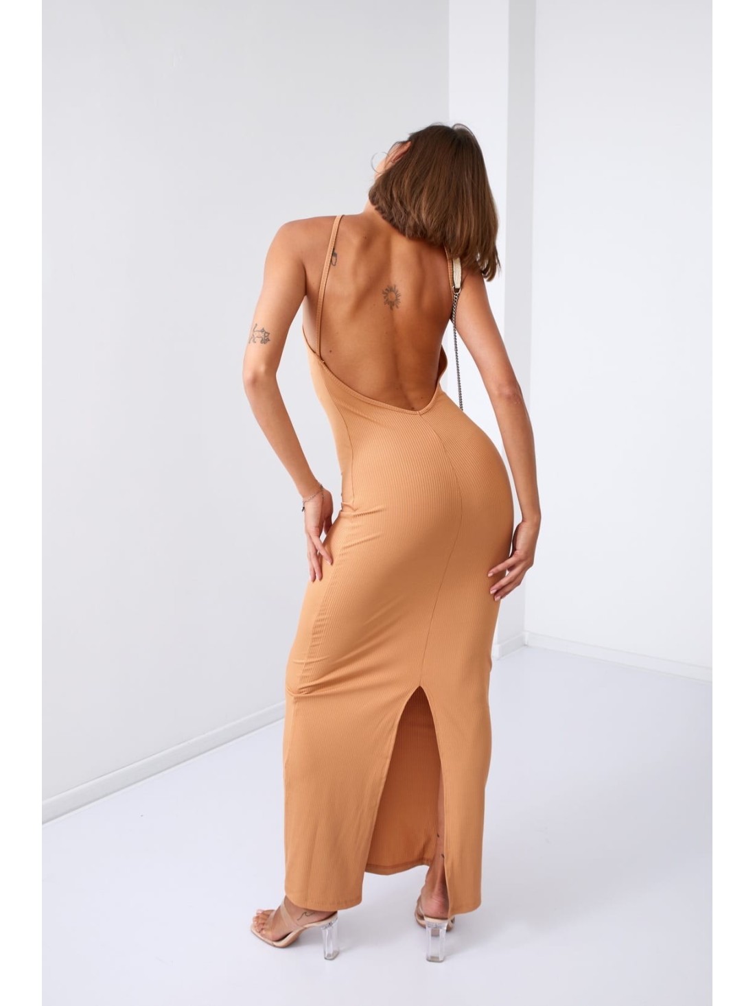 Maxi ribbed dress with a slit, beige 110591 - Online store - Boutique